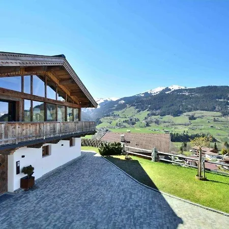 Max Chalet Kitz *