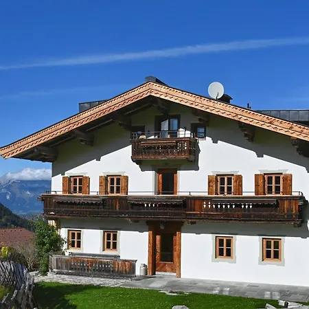 Max Chalet Kitz