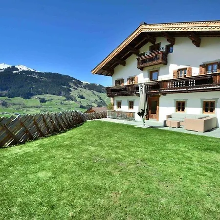 Max Chalet Kitz